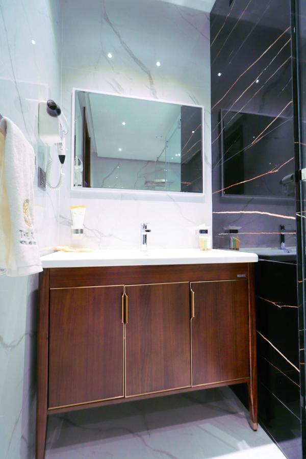 The Rumi Hotel & Residences Dushanbe Bagian luar foto